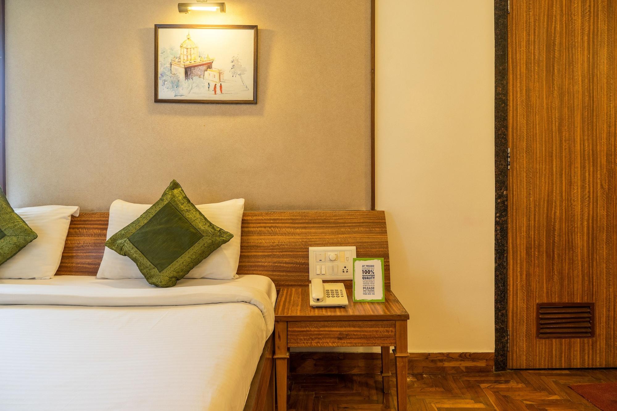 Treebo Trend Sahara Hotel Pune Ngoại thất bức ảnh