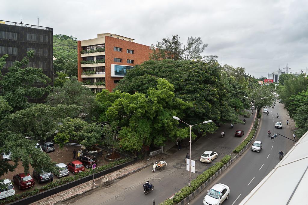 Treebo Trend Sahara Hotel Pune Ngoại thất bức ảnh