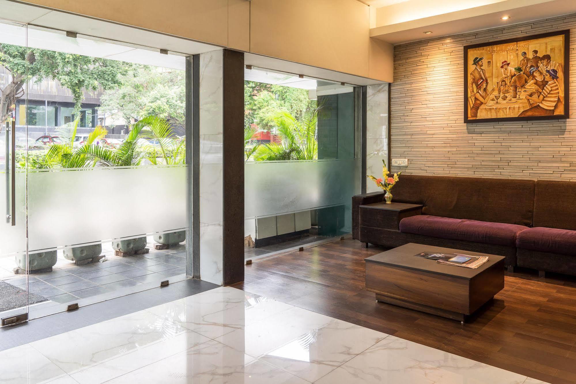 Treebo Trend Sahara Hotel Pune Ngoại thất bức ảnh