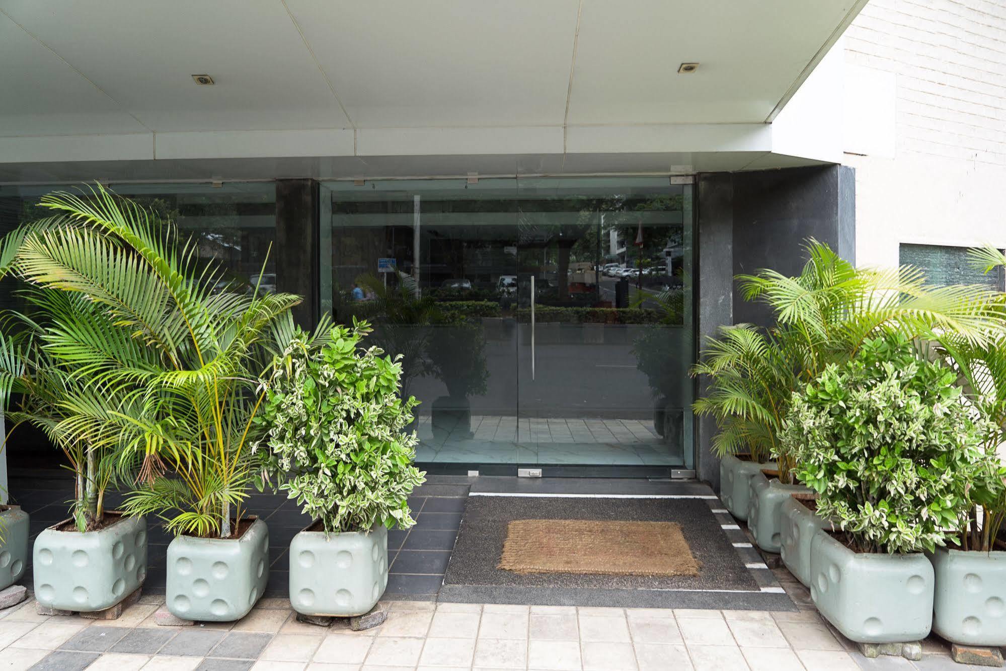 Treebo Trend Sahara Hotel Pune Ngoại thất bức ảnh